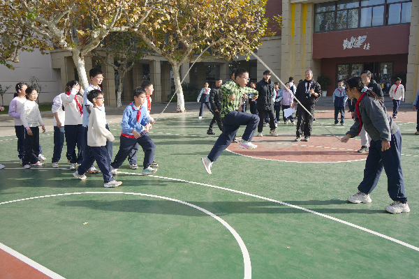 【运动会】“绳”采飞扬，跃动青春 ——肖塘中学乐动比赛日十一月长绳A式比赛圆满落幕